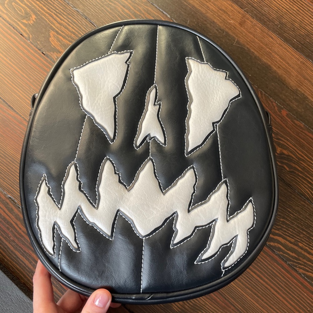 Love Pain and Stitches black/white Scardy Cat bag.